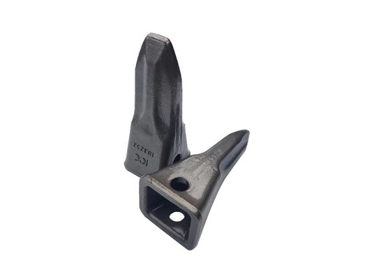 PC200-6 Digger Bucket Teeth 1U3252 قطع غيار ما بعد البيع